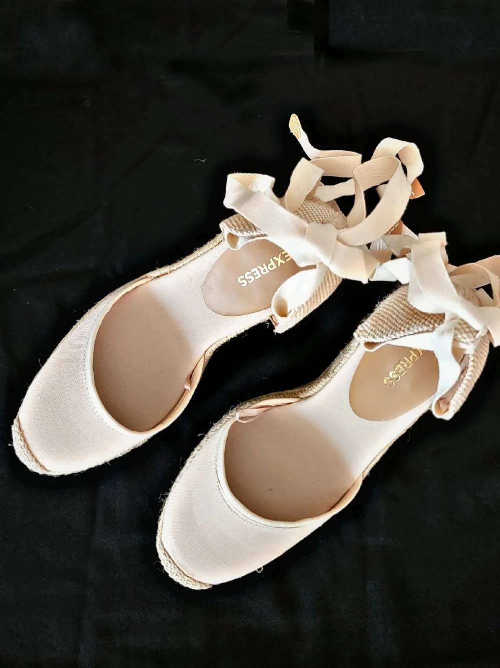 Express Cream Canvas Ankle Tie Espadrille Platform Wedge Sandals - 6.5 NWOB